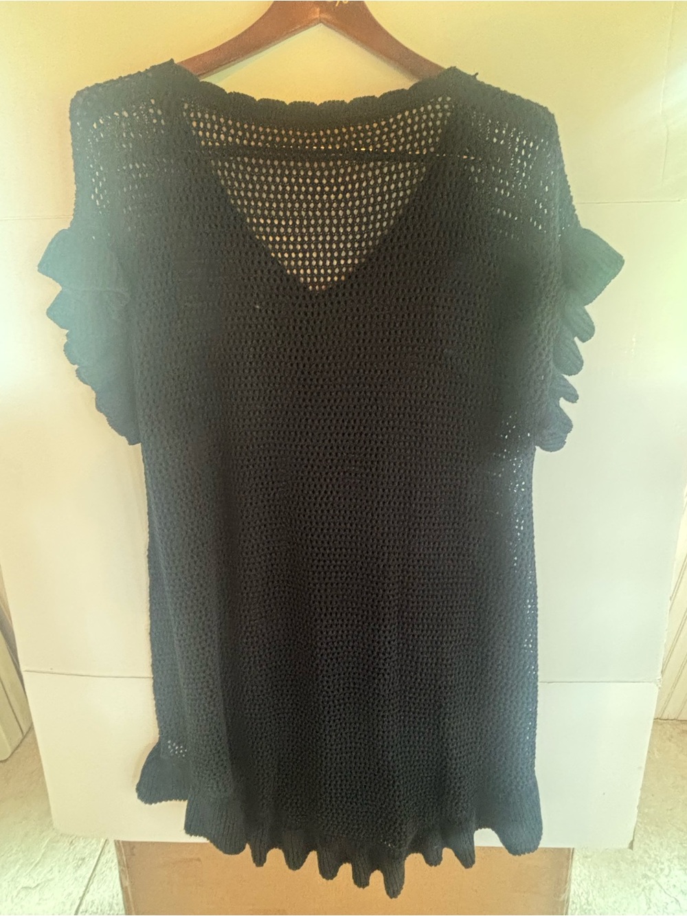 BLOOMCHIC Women's Black Ruffle Sleeve Beach Cover Up 14-16 - Picture 2 of 4